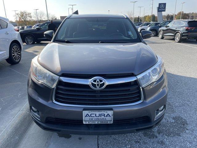 used 2015 Toyota Highlander car, priced at $19,975