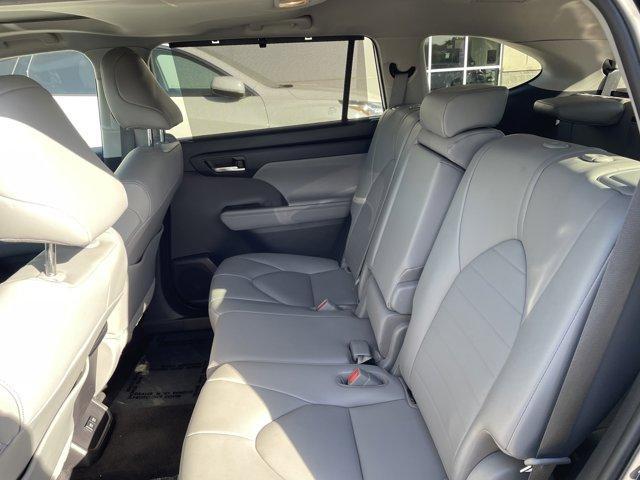 used 2020 Toyota Highlander car, priced at $30,975