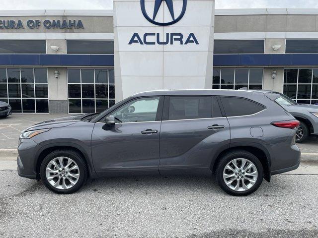 used 2021 Toyota Highlander car, priced at $35,975