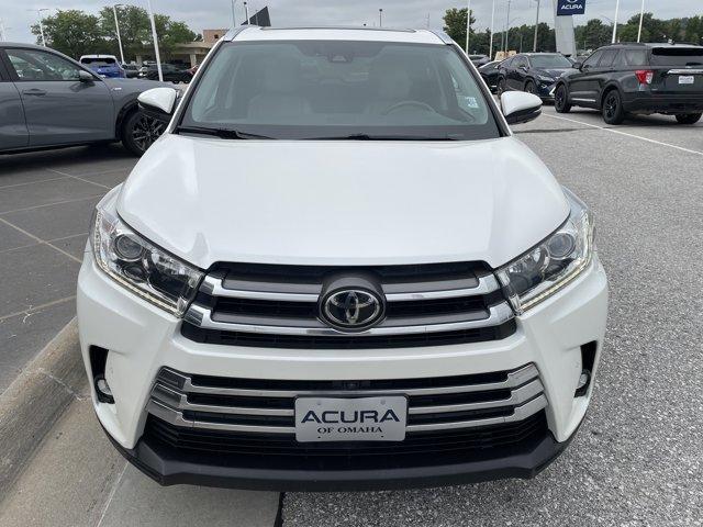 used 2019 Toyota Highlander car, priced at $29,750