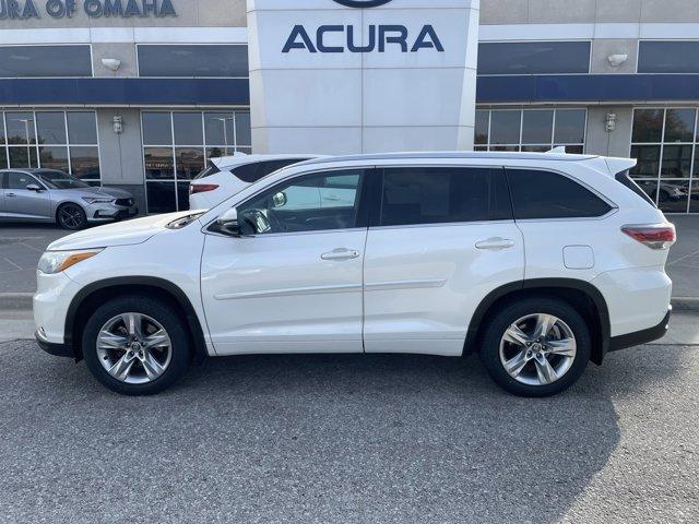 used 2016 Toyota Highlander car, priced at $19,475