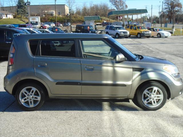 used 2010 Kia Soul car, priced at $5,400