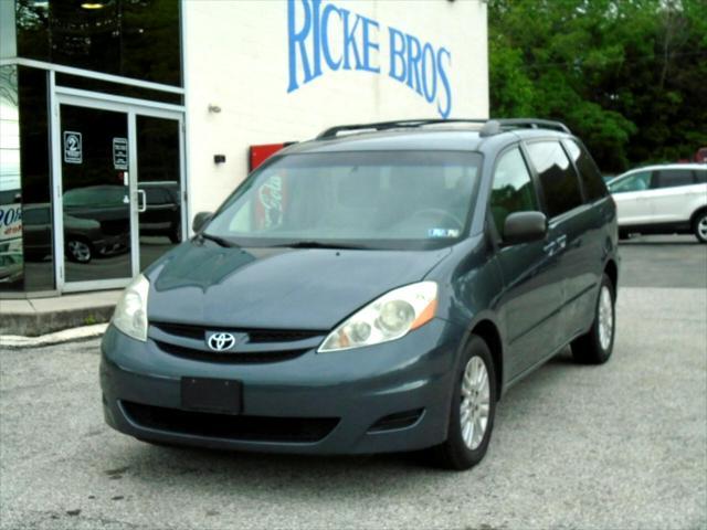 used 2008 Toyota Sienna car, priced at $6,900