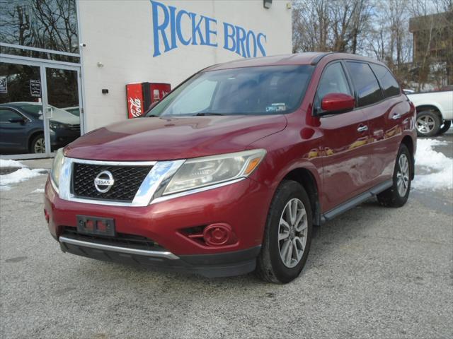 used 2014 Nissan Pathfinder car, priced at $9,900