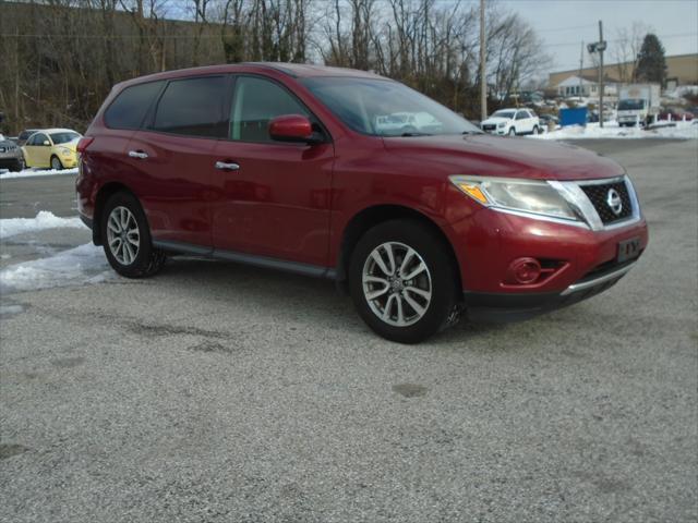 used 2014 Nissan Pathfinder car, priced at $9,900