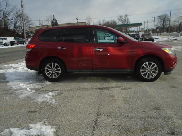 used 2014 Nissan Pathfinder car, priced at $9,900