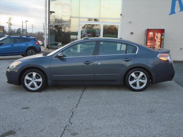 used 2008 Nissan Altima car, priced at $4,900