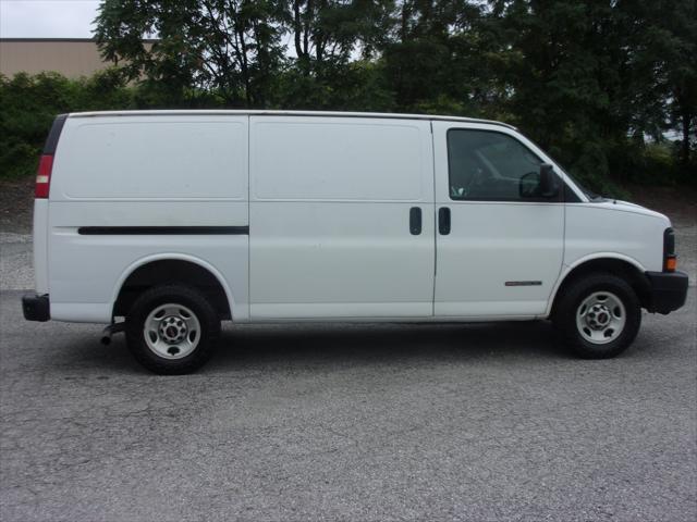 used 2004 GMC Savana 2500 car, priced at $7,500