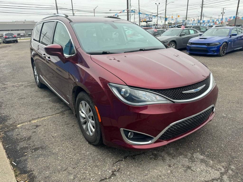 used 2018 Chrysler Pacifica car, priced at $14,900