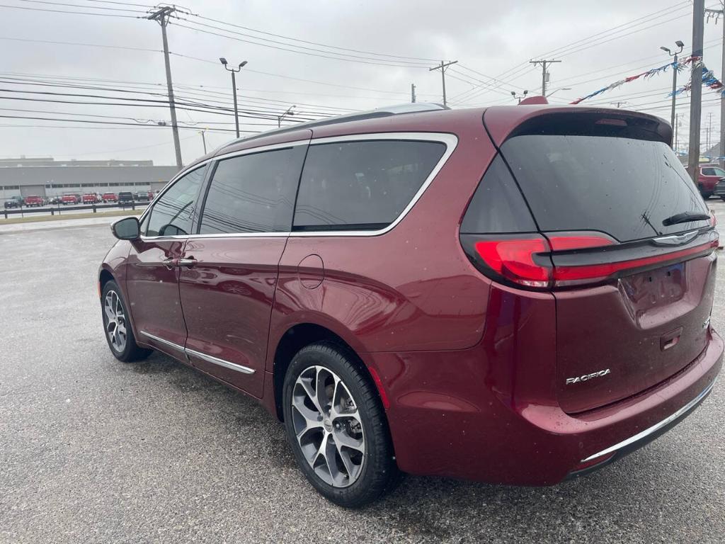 used 2021 Chrysler Pacifica car, priced at $19,900