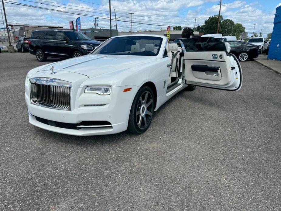 used 2019 Rolls-Royce Dawn car, priced at $189,000