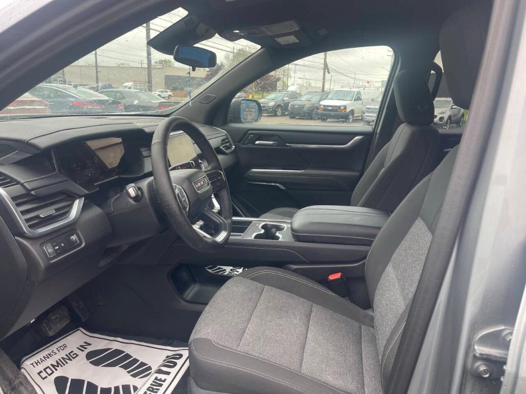 used 2025 GMC Acadia car, priced at $35,000