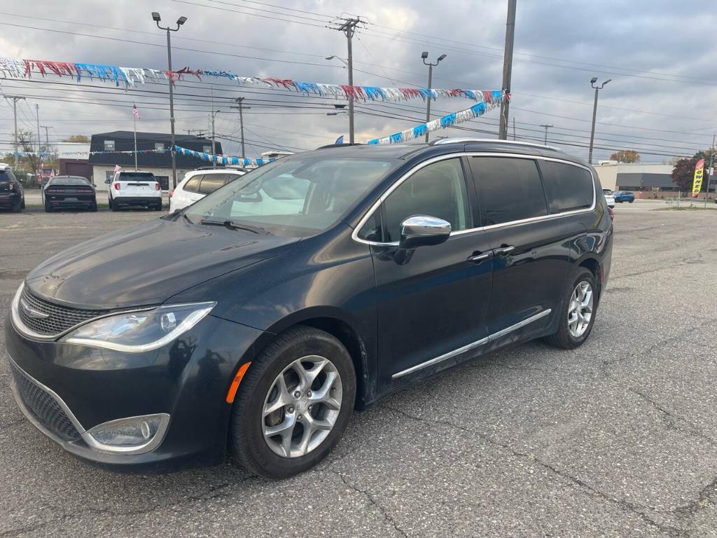 used 2018 Chrysler Pacifica car, priced at $13,995