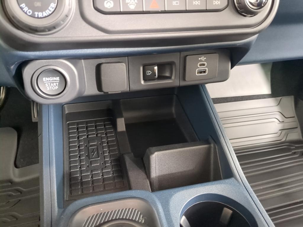 new 2025 Ford Maverick car, priced at $41,055