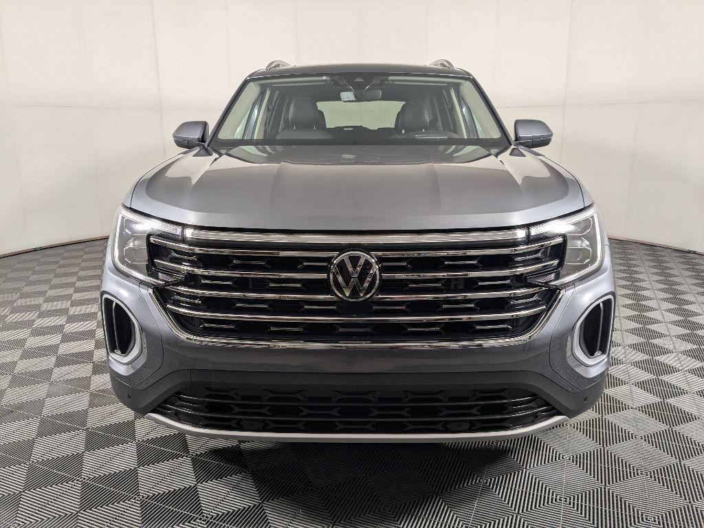 used 2024 Volkswagen Atlas car, priced at $39,990