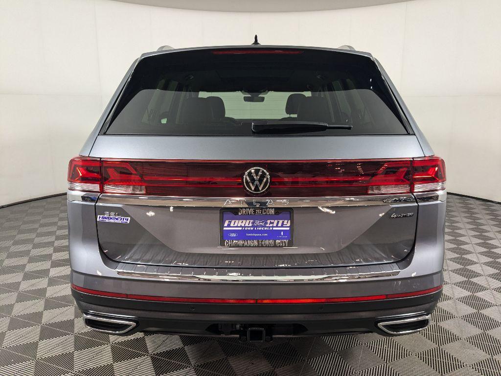 used 2024 Volkswagen Atlas car, priced at $39,990