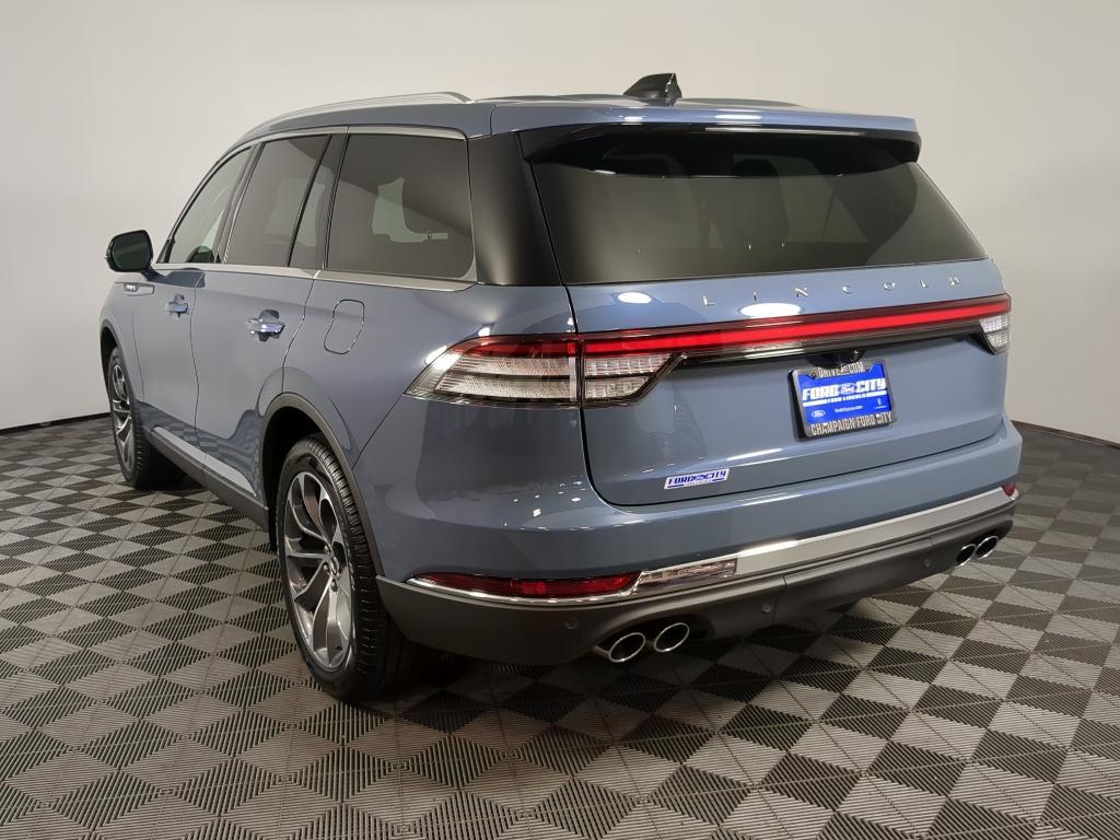 new 2025 Lincoln Aviator car, priced at $71,665