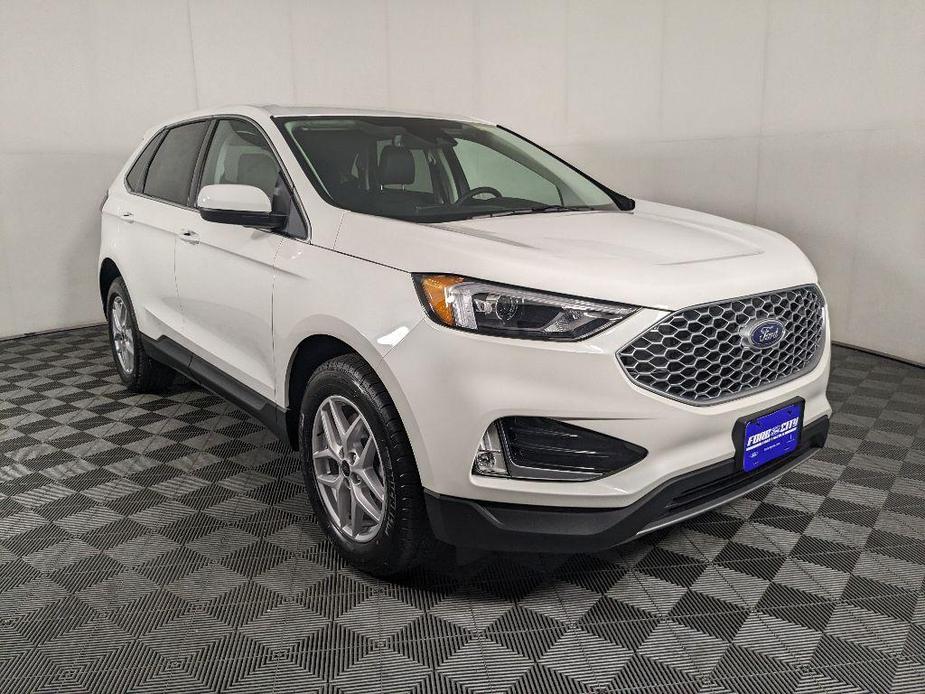 new 2024 Ford Edge car, priced at $42,222