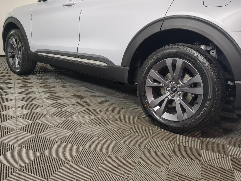 new 2025 Ford Explorer car, priced at $45,043