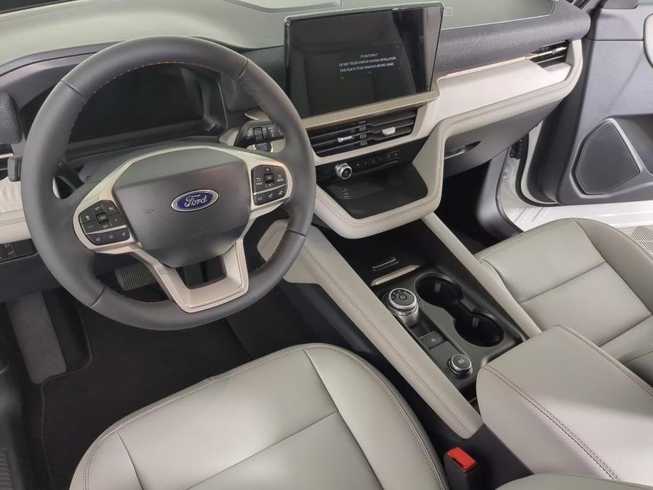 new 2025 Ford Explorer car, priced at $47,595