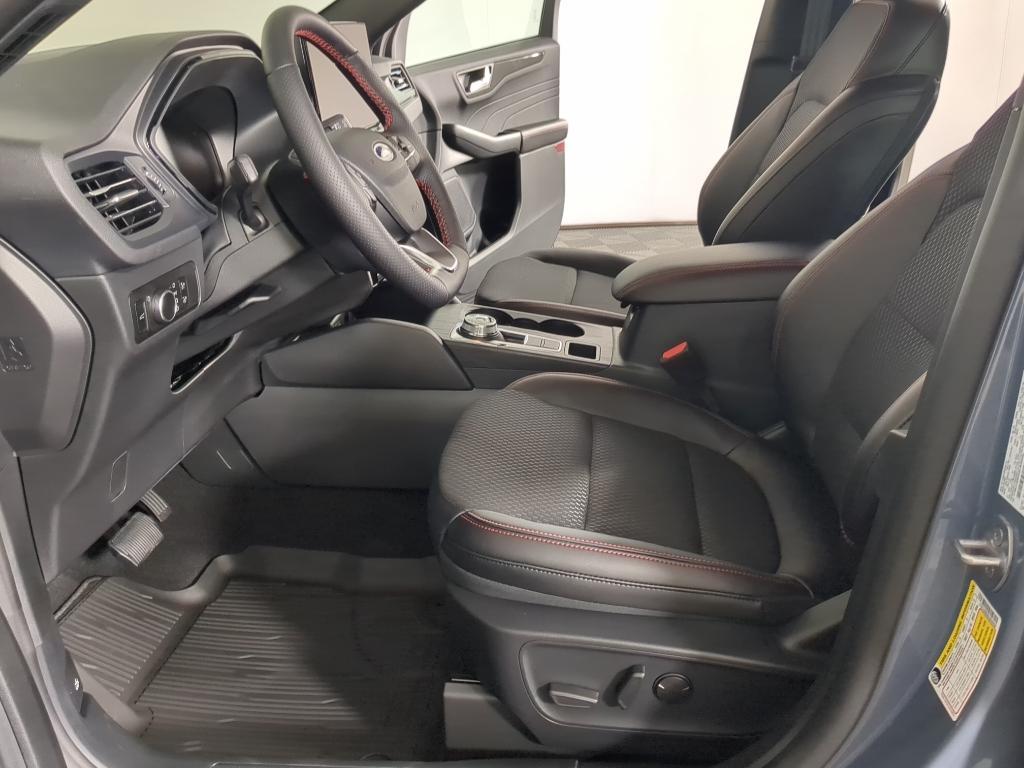 new 2025 Ford Escape car, priced at $30,931