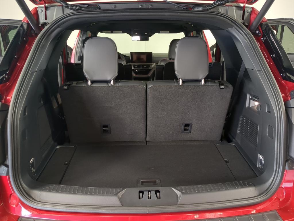 new 2025 Ford Explorer car, priced at $58,676
