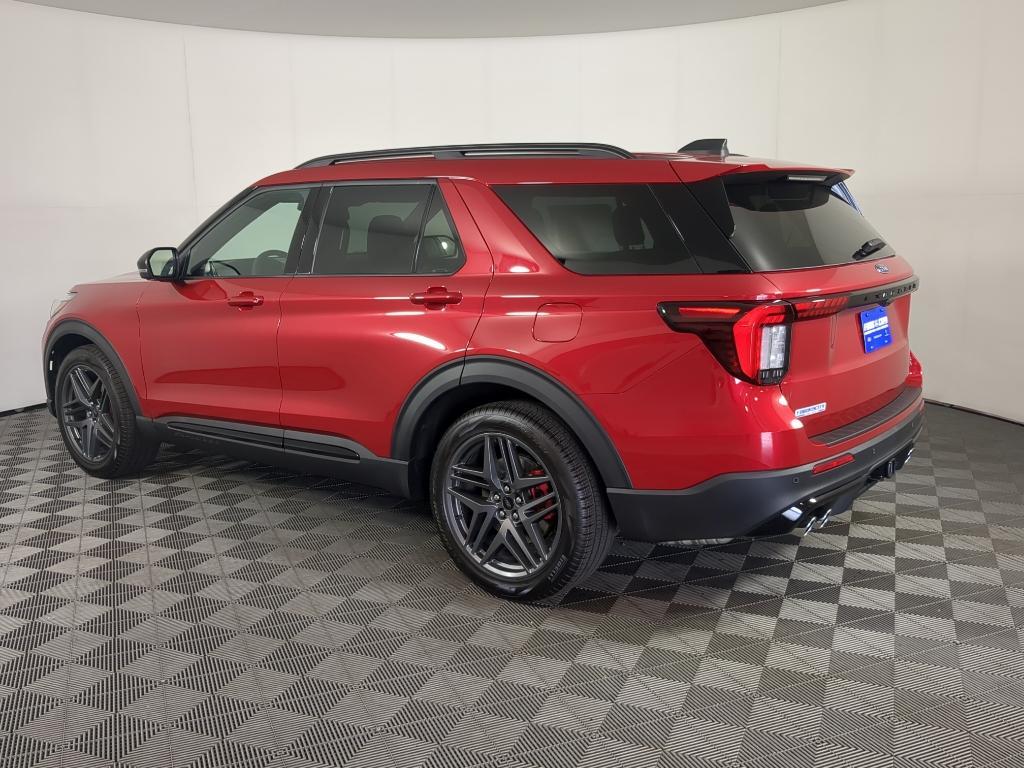 new 2025 Ford Explorer car, priced at $58,676