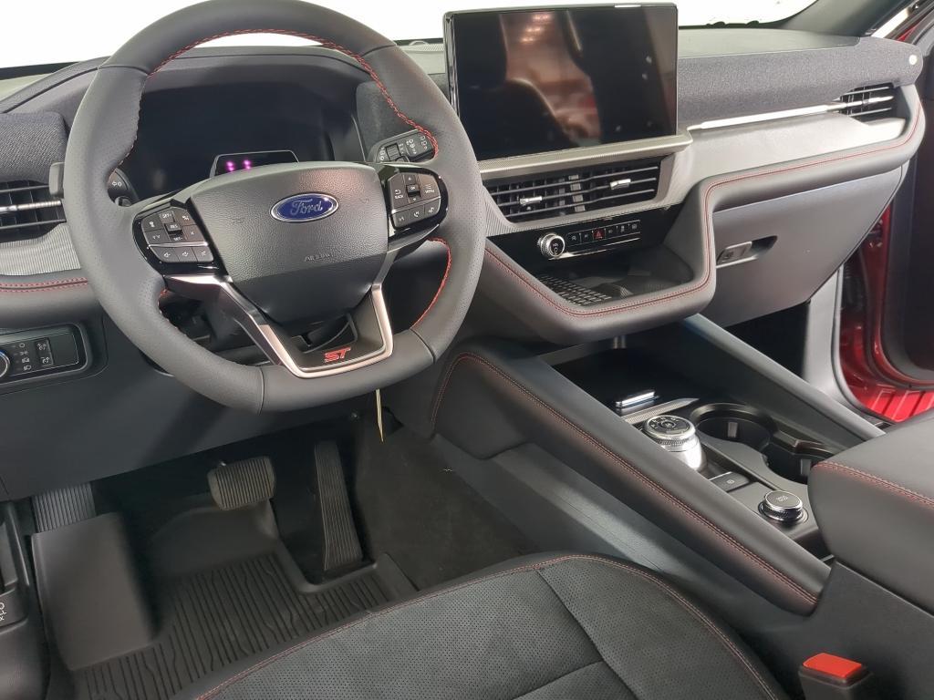 new 2025 Ford Explorer car, priced at $58,676