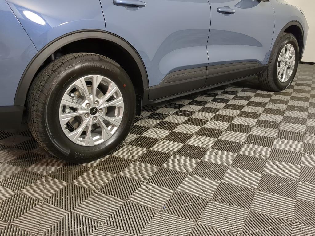 new 2025 Ford Escape car, priced at $29,897