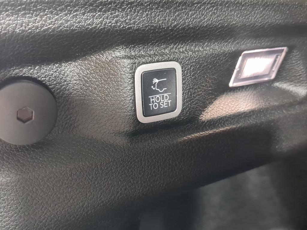 used 2022 Jeep Grand Cherokee L car, priced at $31,469