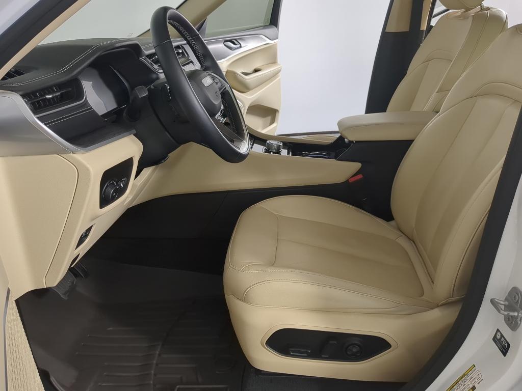 used 2022 Jeep Grand Cherokee L car, priced at $31,469