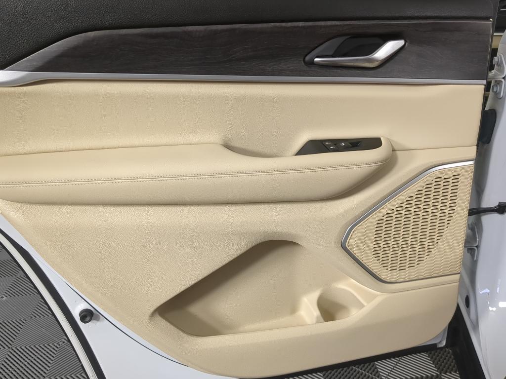 used 2022 Jeep Grand Cherokee L car, priced at $31,469