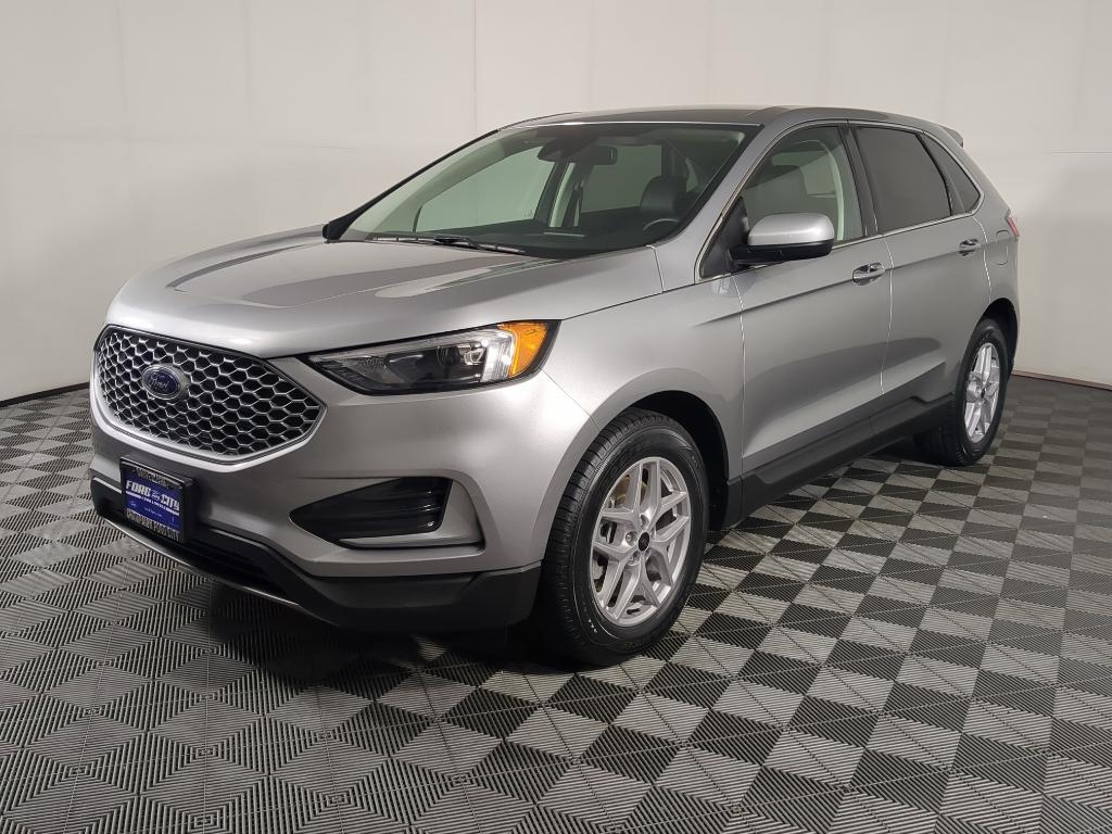 used 2024 Ford Edge car, priced at $25,490