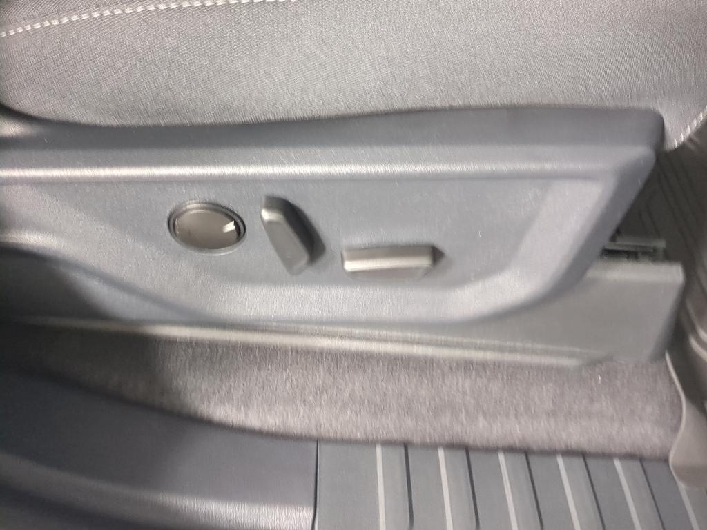 new 2025 Ford F-150 car, priced at $59,995