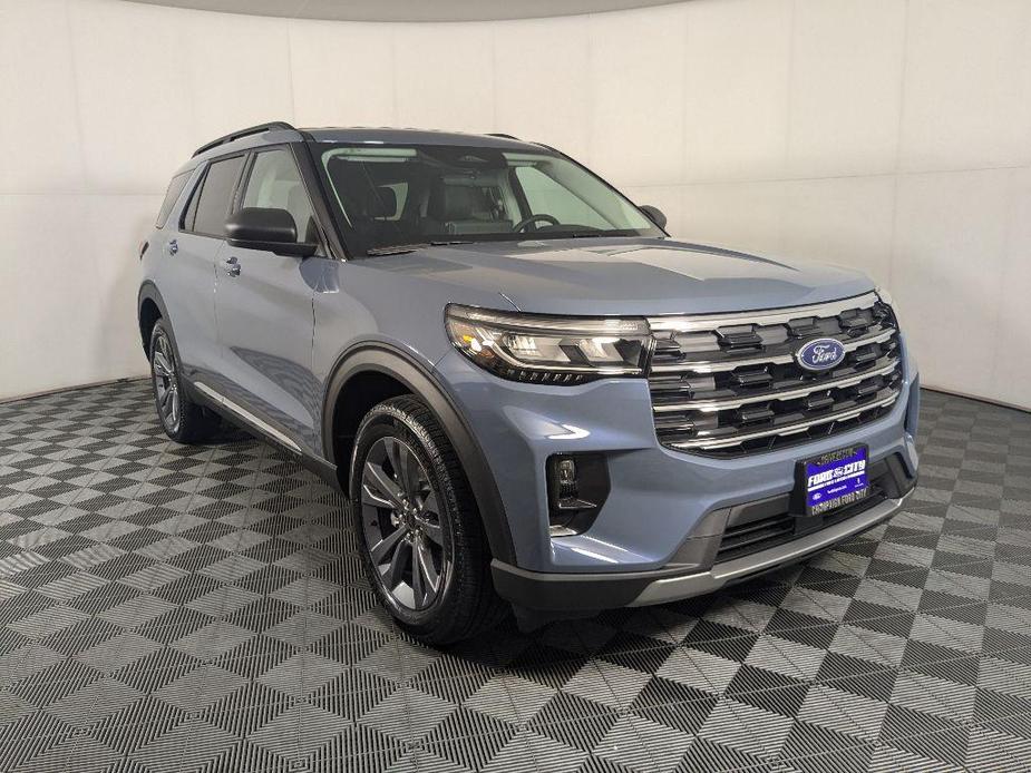 new 2025 Ford Explorer car, priced at $45,700