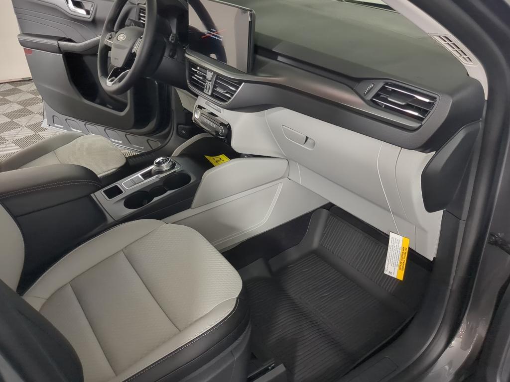 new 2025 Ford Escape car, priced at $30,694