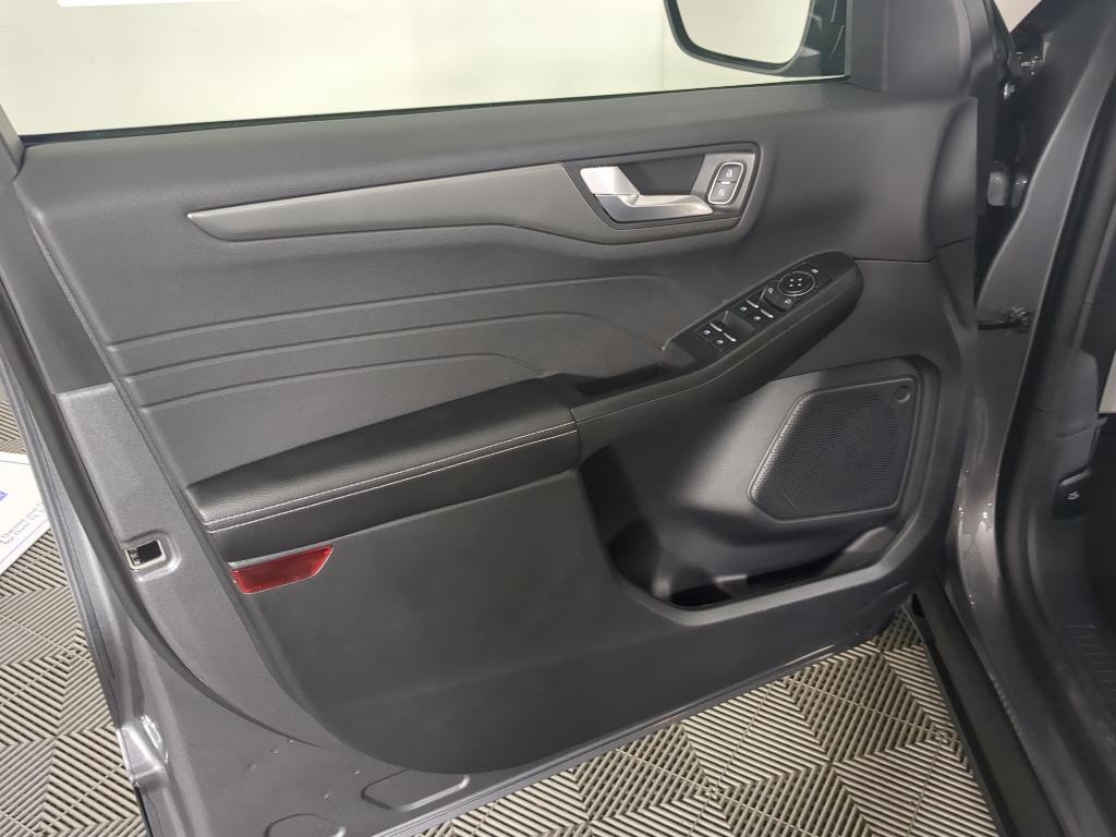 new 2025 Ford Escape car, priced at $30,694
