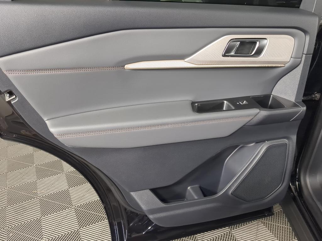 new 2025 Ford Explorer car, priced at $47,460