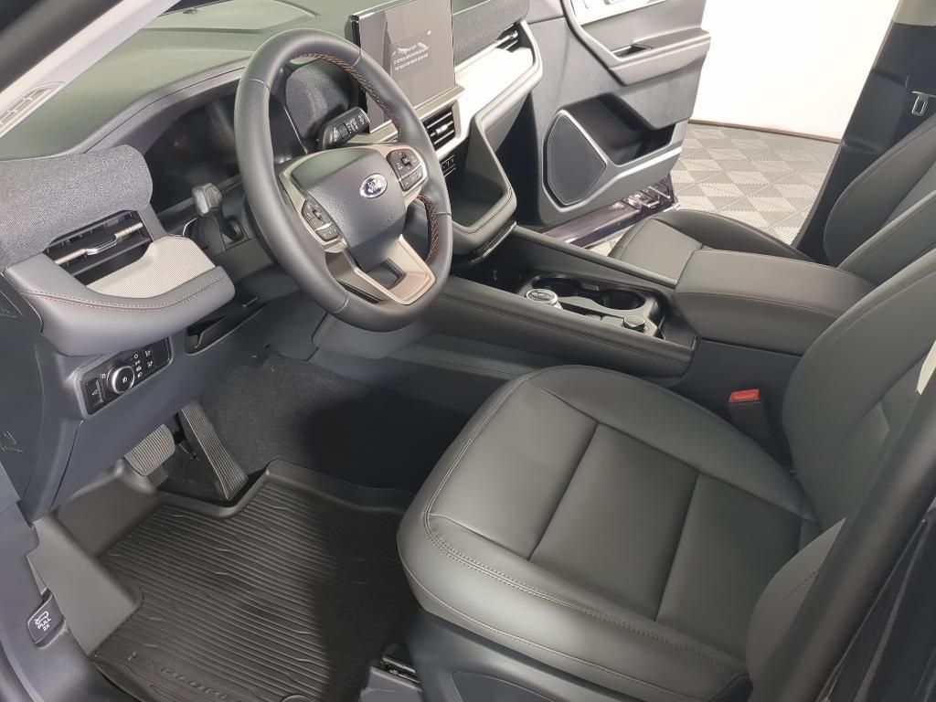new 2025 Ford Explorer car, priced at $47,460