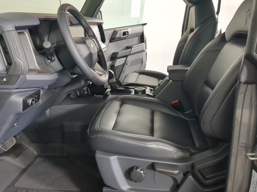 new 2025 Ford Bronco car, priced at $48,530