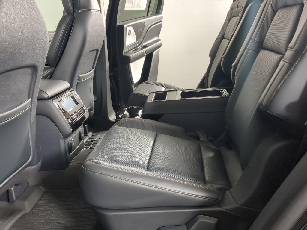 new 2026 Lincoln Aviator car, priced at $81,800
