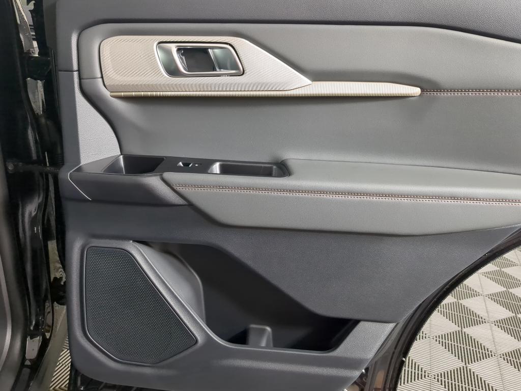 new 2025 Ford Explorer car, priced at $45,865
