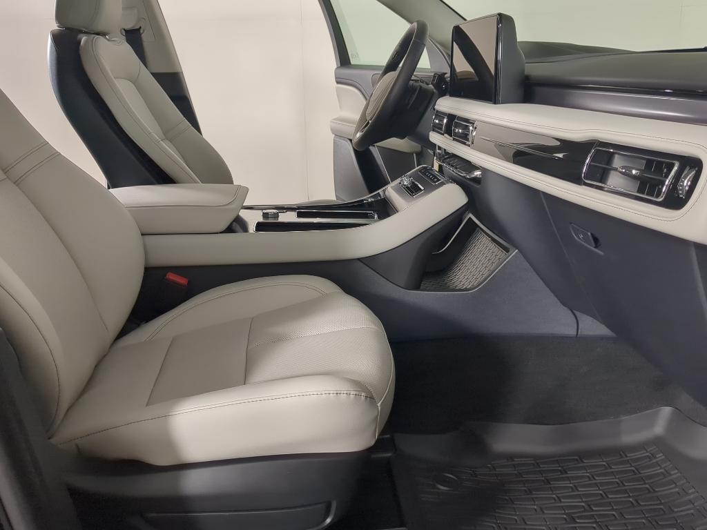 new 2025 Lincoln Aviator car, priced at $67,190