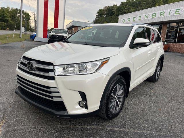 used 2018 Toyota Highlander car