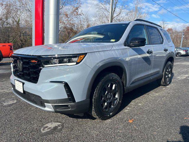 new 2025 Honda Pilot car, priced at $51,250