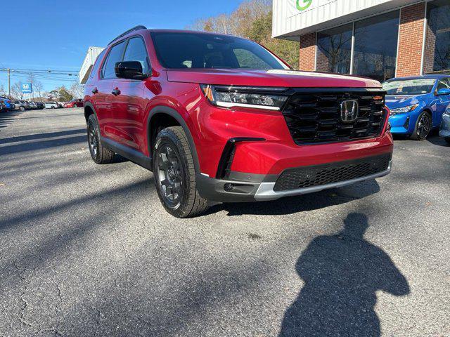 new 2025 Honda Pilot car, priced at $51,250