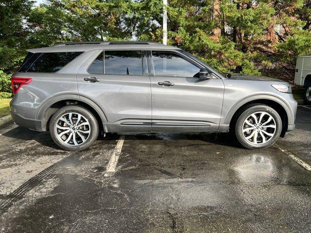 used 2022 Ford Explorer car, priced at $34,251
