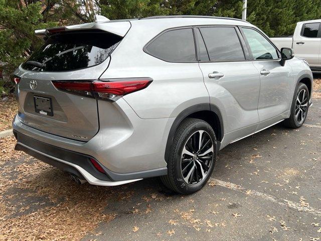 used 2022 Toyota Highlander car, priced at $36,779