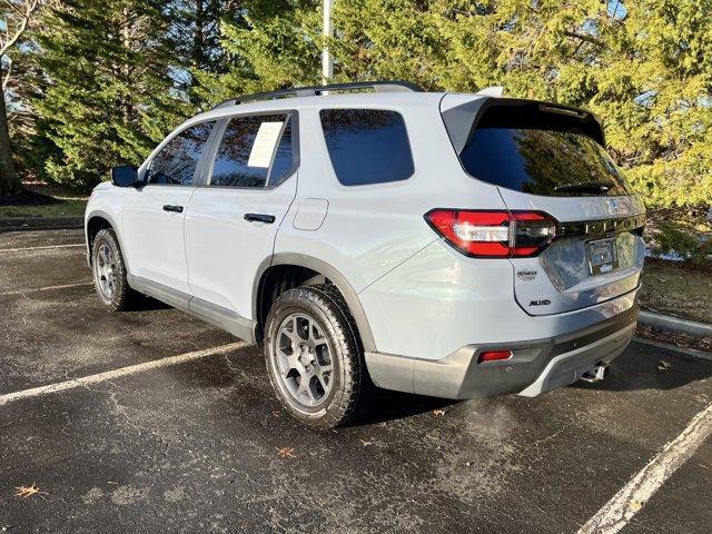 used 2025 Honda Pilot car, priced at $47,495