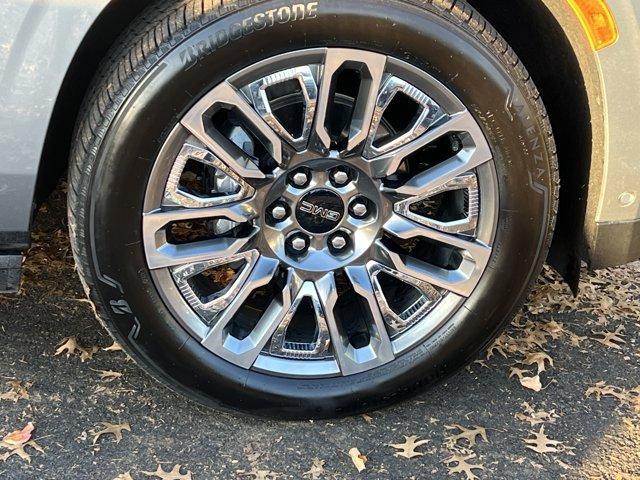 used 2023 GMC Yukon car, priced at $76,895